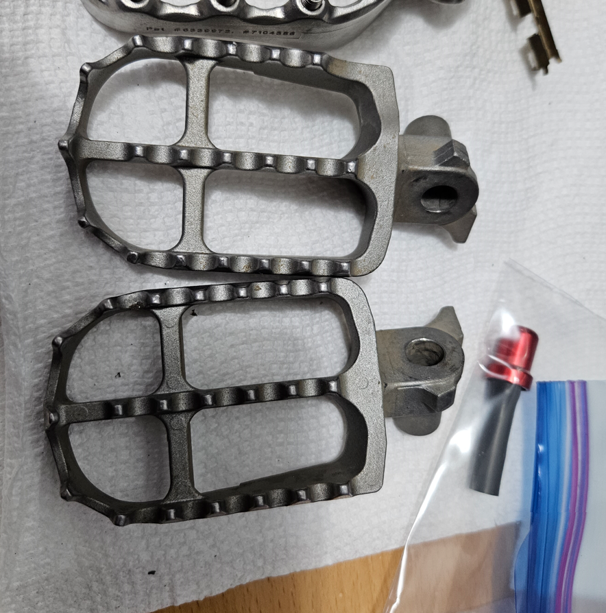 2016 YZ250F Stock Footpegs 45 Shipped CONUS For Sale/Bazaar